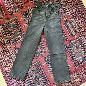 Ankle Crop High Rise Straight-Leg Jeans in Faded Black